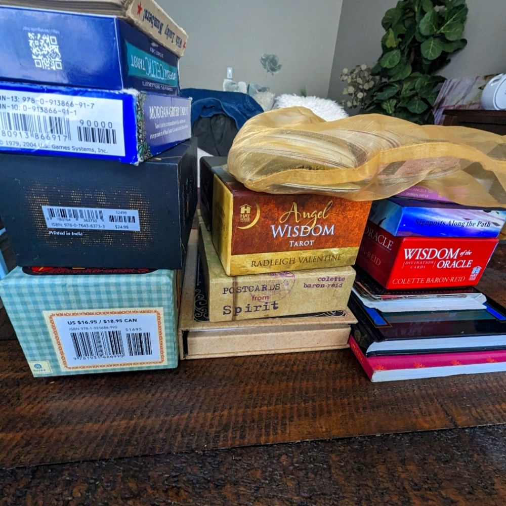 Tarot & Oracle cards bundle